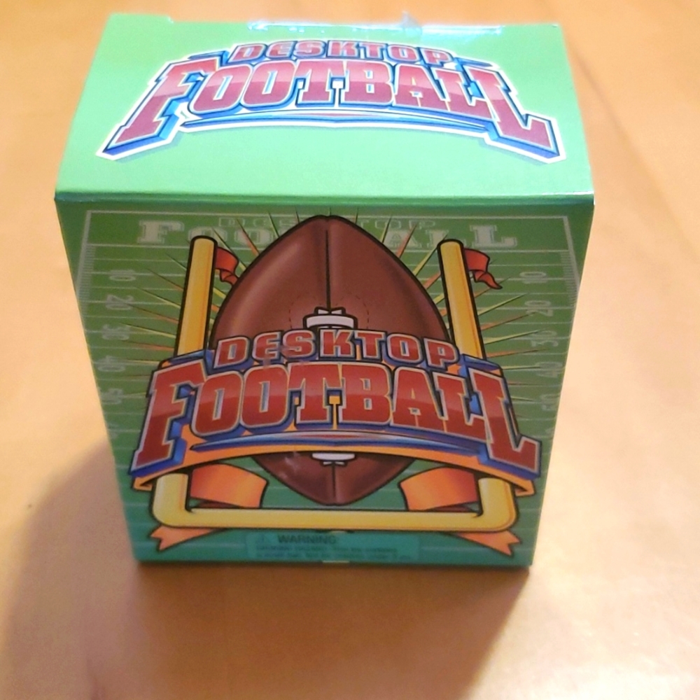 Desktop Football Game, EUC 🌟  Great Stocking stuffer / White Elephant party!!